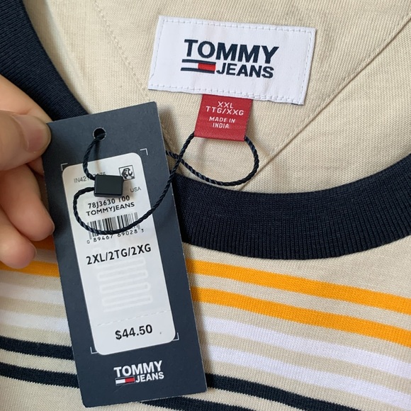 NWT Tommy Hilfiger Men’s Striped Tee - Picture 3 of 5